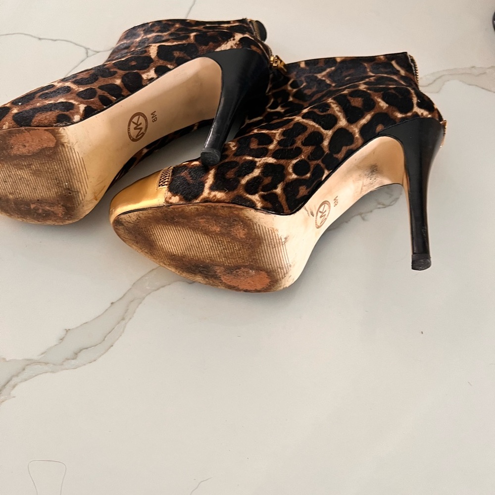 🌺🌺 Michael Kors stiletto booties 🌺🌺 - Picture 4 of 4